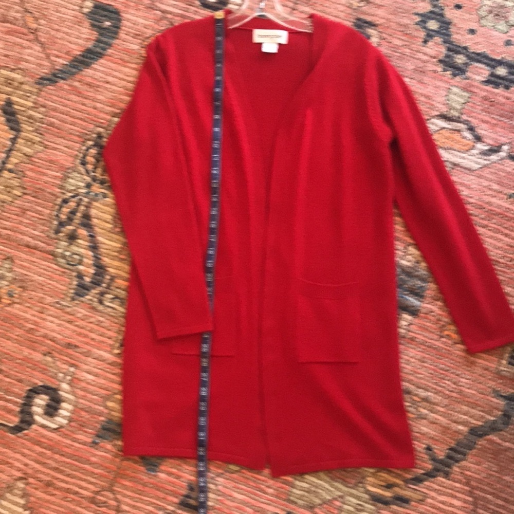 Bloomingdale’s 100% Cashmere Red Sweater Size Medium